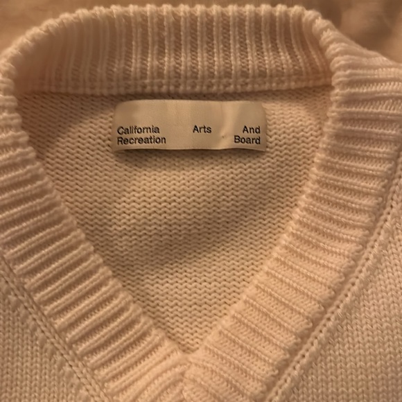 Verdes Oversized V-Neck Sweater | Ivory - Picture 7 of 7